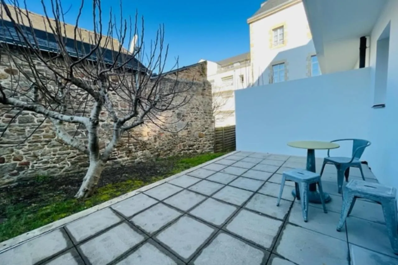 Spacious And Very Central Apartment With Garden Vannes 0*,  France